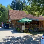 Chaticka U Pernicu Jedovnice